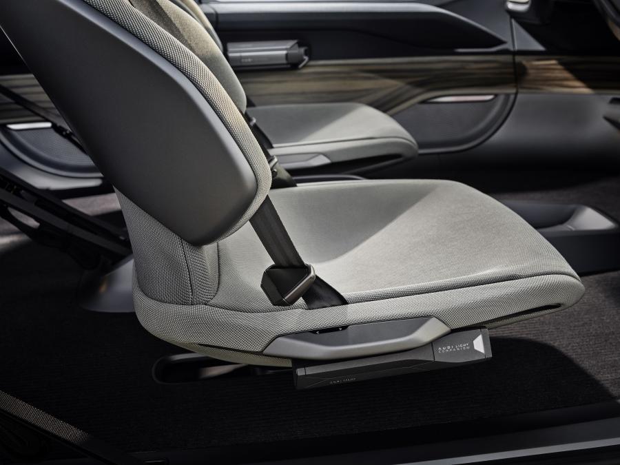 Интерьер Audi AI:TRAIL Quattro 2019 года  (фото 39 из 40)